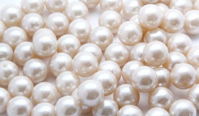 How to Start a Pearl Party Business