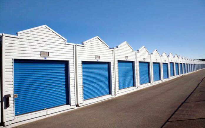 how to start a self storage business